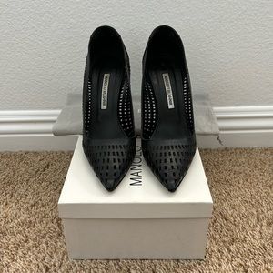 Manolo Blahnik Pussna Black Pumps - 37.5